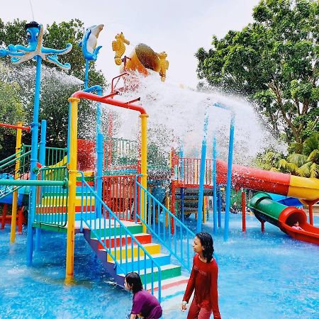Melaka Top Largest Waterpark Resort - By Youbnb Homestay Melaka מראה חיצוני תמונה