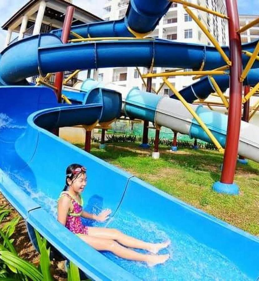 Melaka Top Largest Waterpark Resort - By Youbnb Homestay Melaka מראה חיצוני תמונה