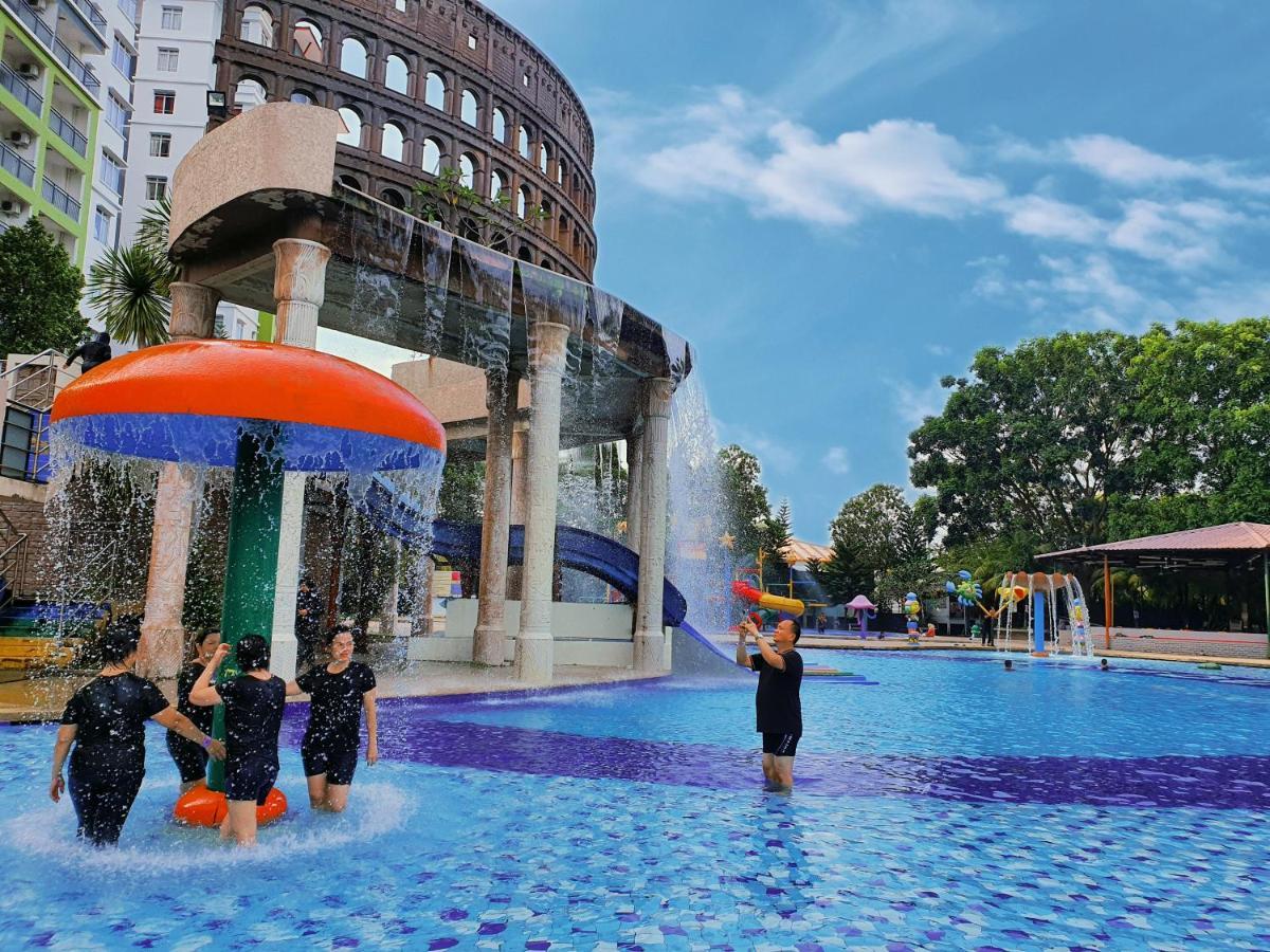 Melaka Top Largest Waterpark Resort - By Youbnb Homestay Melaka מראה חיצוני תמונה