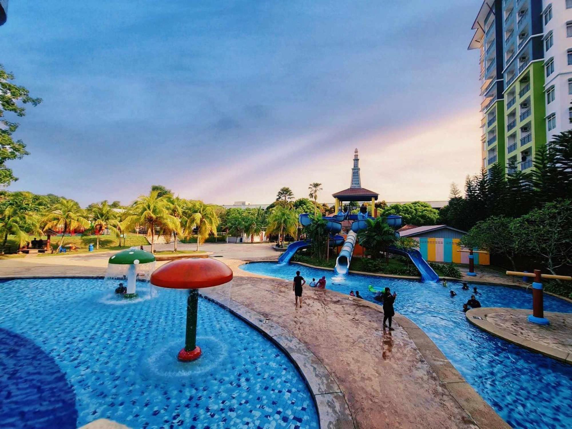 Melaka Top Largest Waterpark Resort - By Youbnb Homestay Melaka מראה חיצוני תמונה